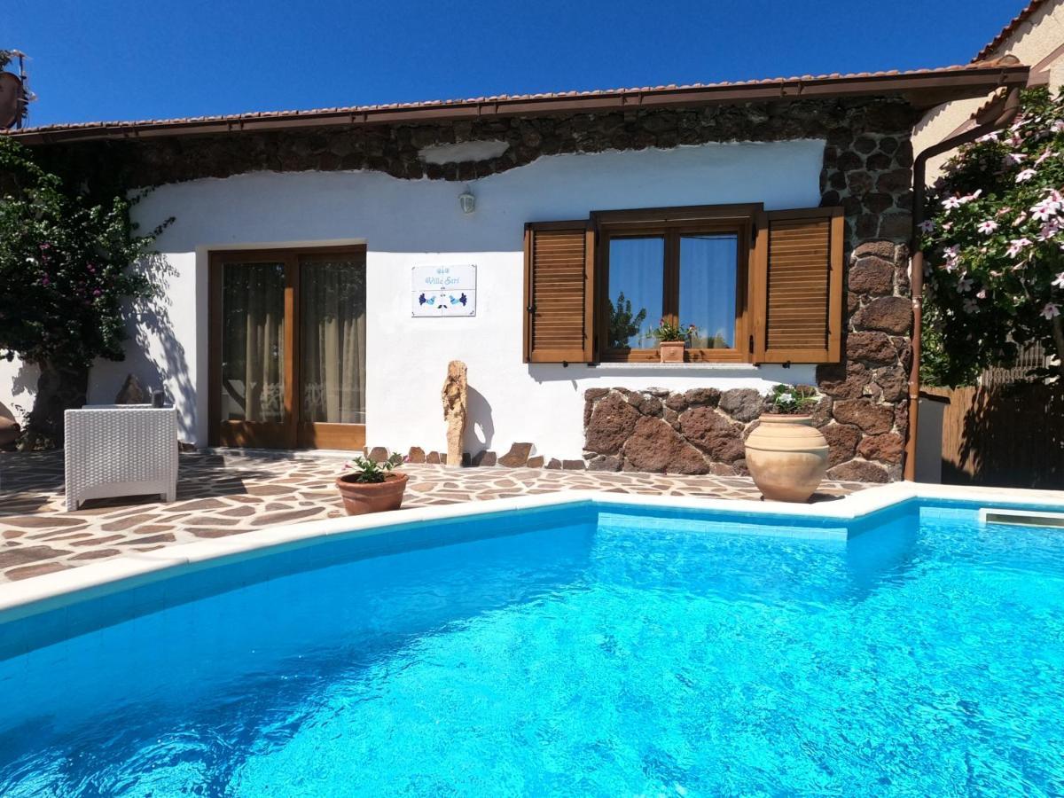 Villa Sari Affitta Camere La Caletta Exterior foto